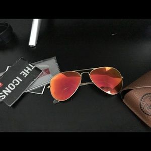 Ray-Ban Flash Lens Aviators